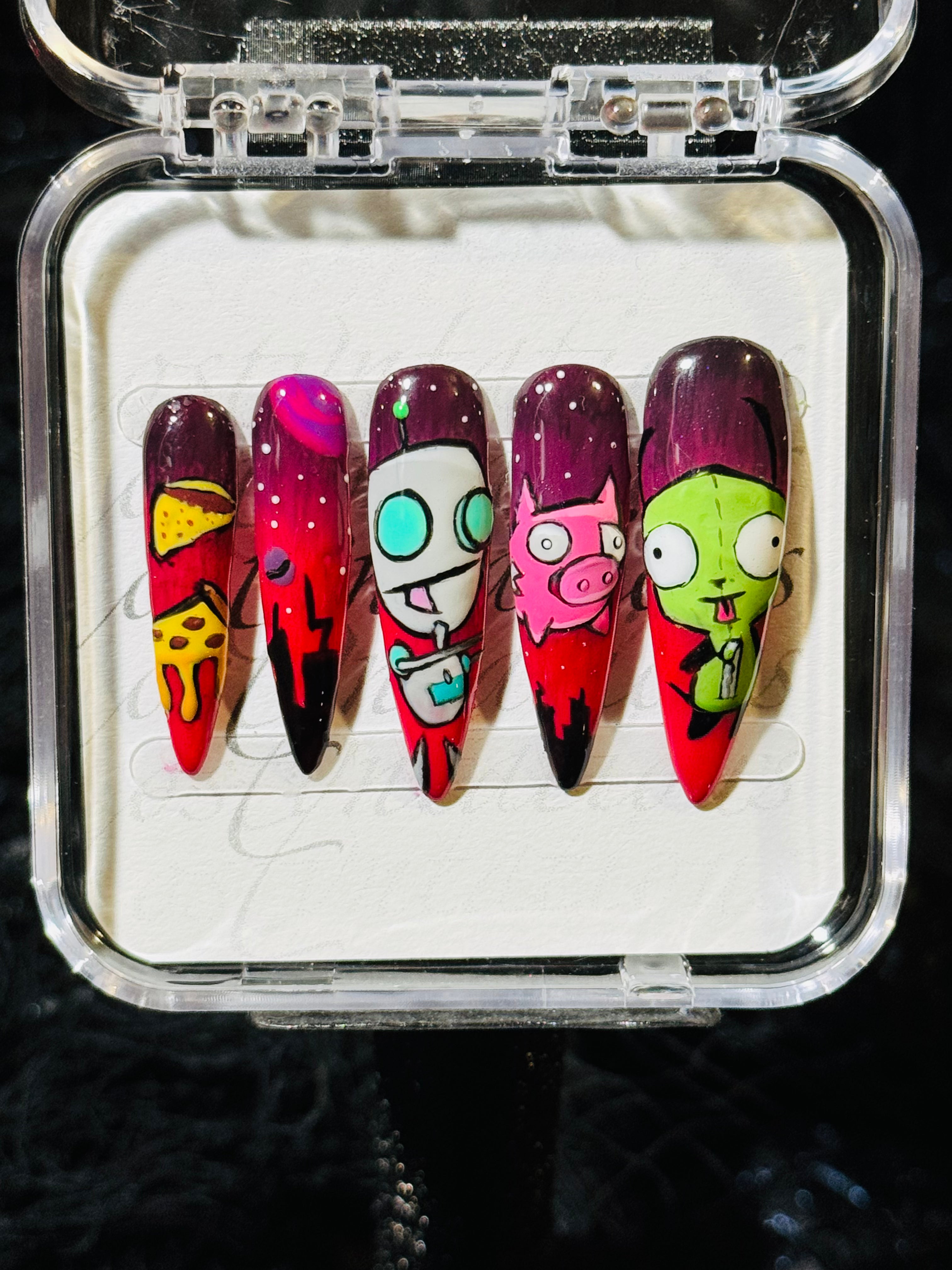 ALIENS INVADE! NAILS