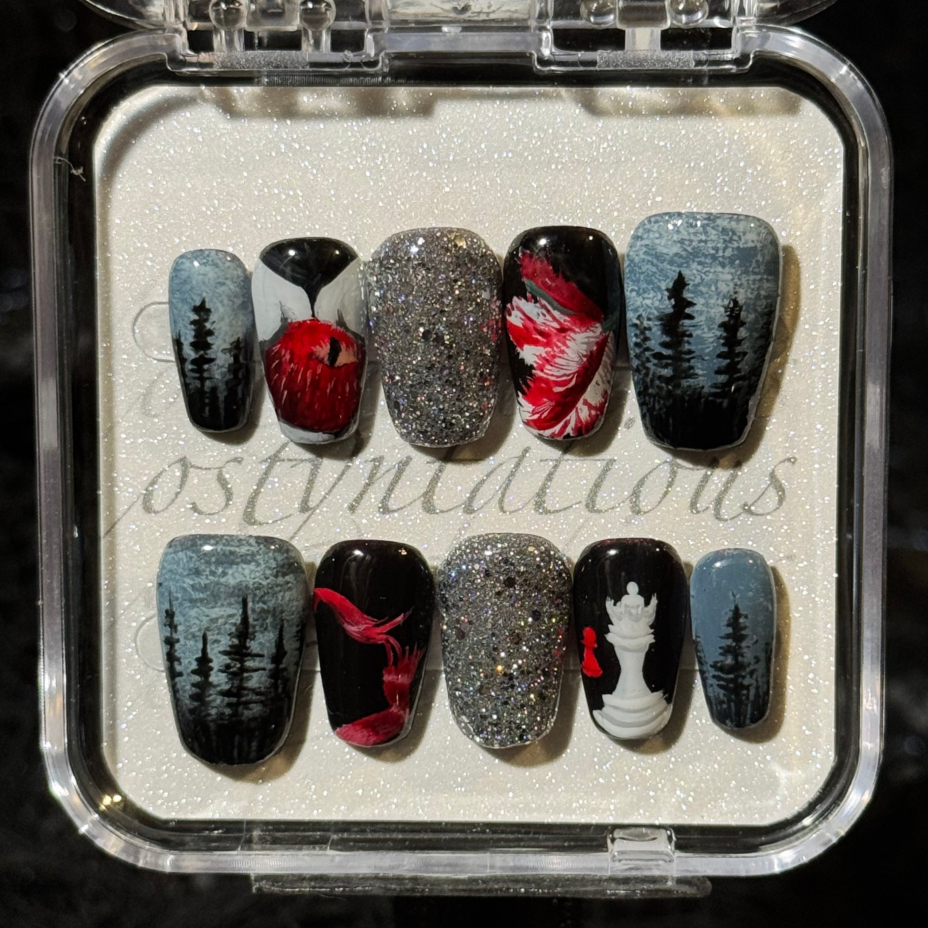 TWILIGHT NAILS